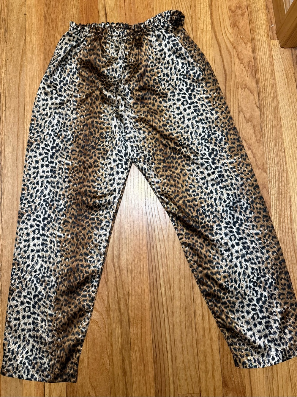 Women's medium silky secret treasurers lounge pants
